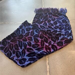 Leaf Pattern Burn Out Velvet Shawl